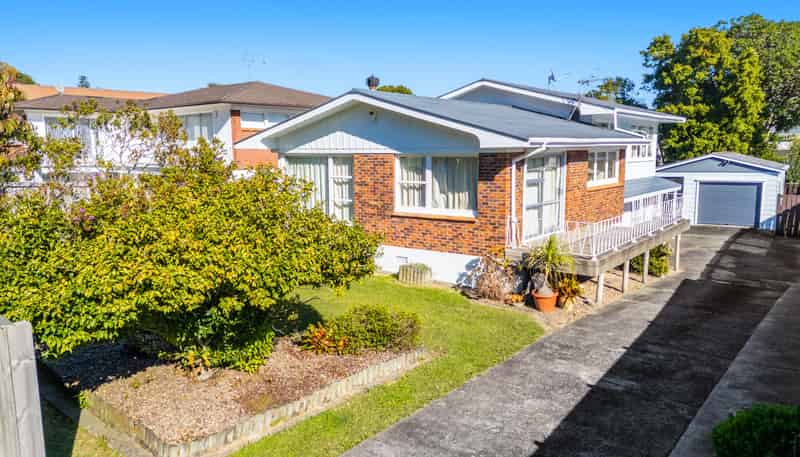 75 Lawrence Crescent, Hillpark