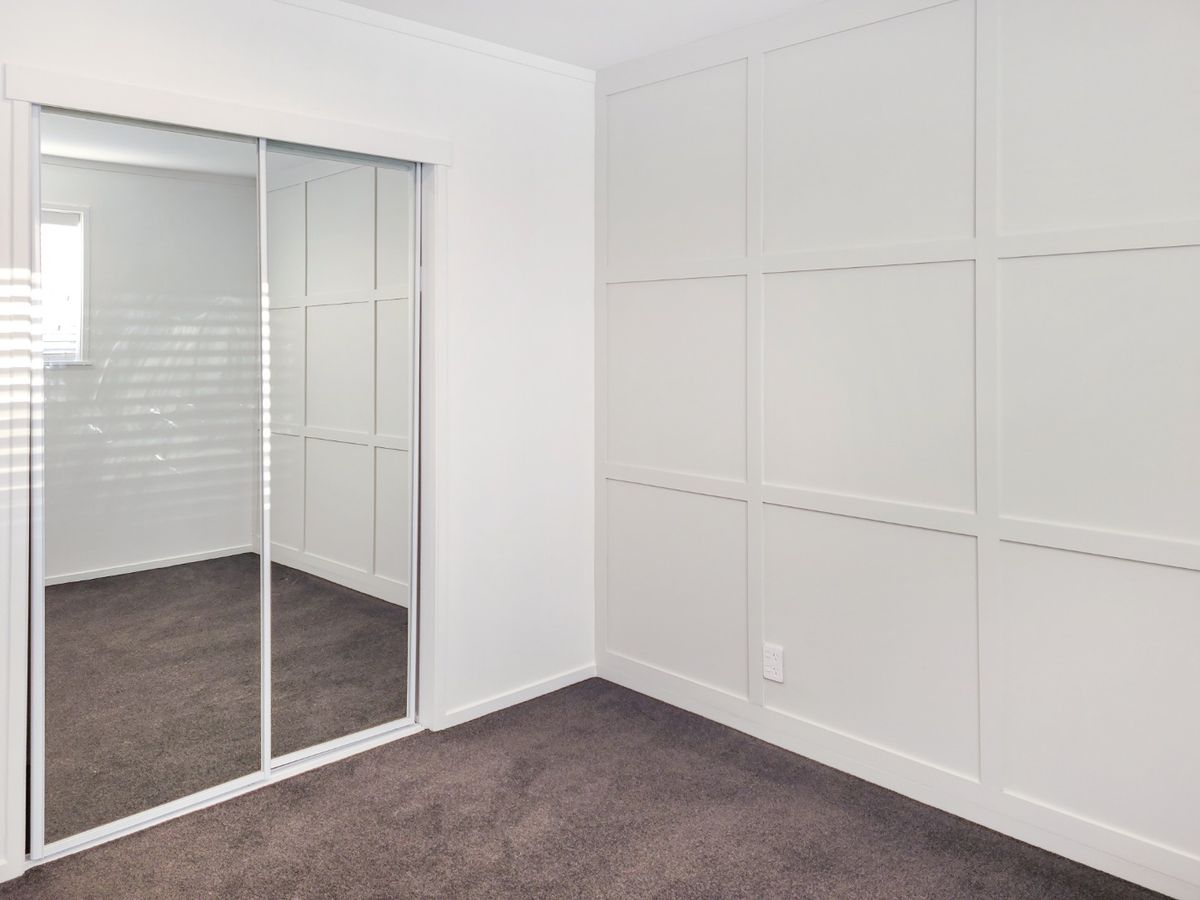 Refurbished two bedroom Onehunga mall unit. - Widok 5