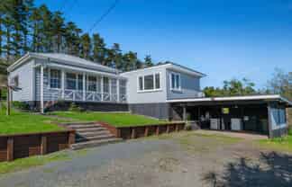 129  Mangakura Road, Helensville