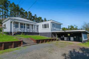 129  Mangakura Road, Helensville