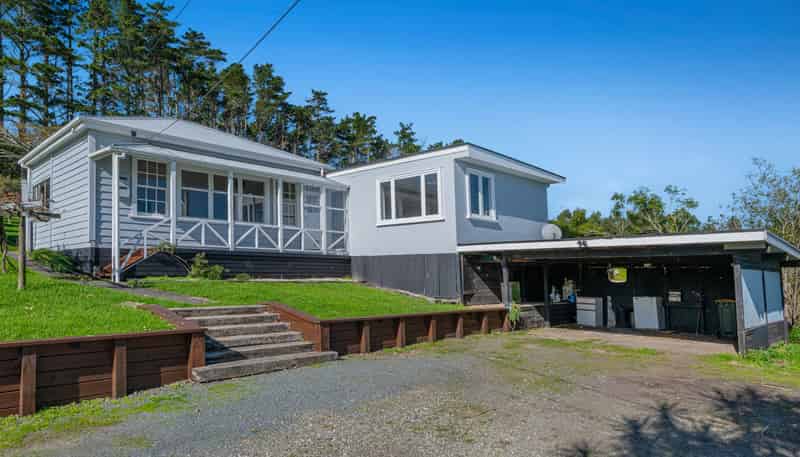 129  Mangakura Road, Helensville