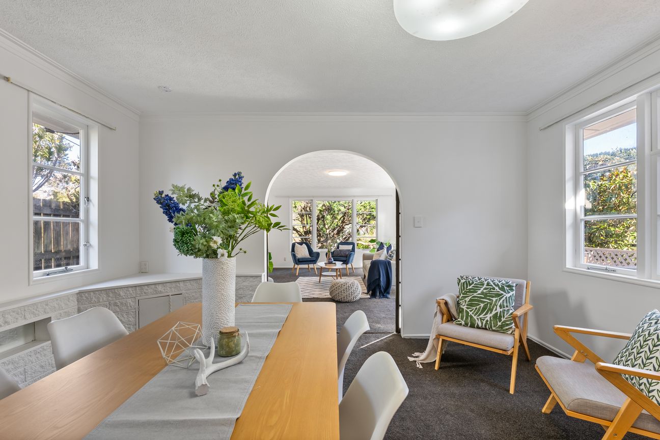 PRIVATE, PEACEFUL, & PACKED WITH FAMILY APPEAL - Aanzicht 5