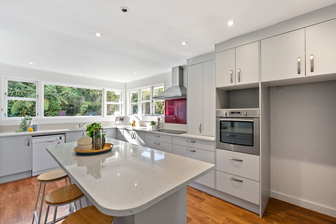 PRIVATE, PEACEFUL, & PACKED WITH FAMILY APPEAL - Aanzicht 3