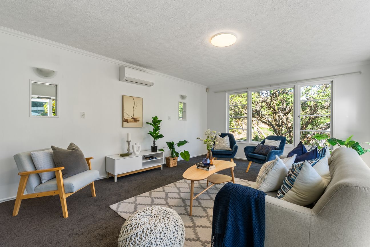 PRIVATE, PEACEFUL, & PACKED WITH FAMILY APPEAL - Aanzicht 2
