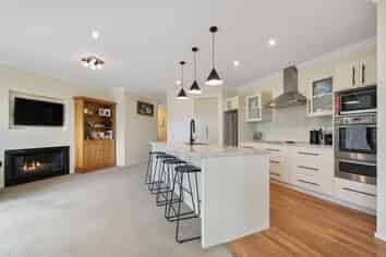 4 Feltham Street, Hunterville