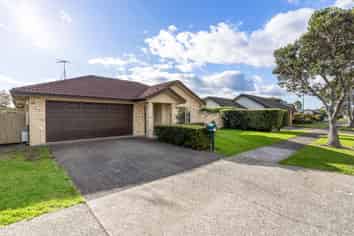 11 Blackwood Drive, Wattle Downs