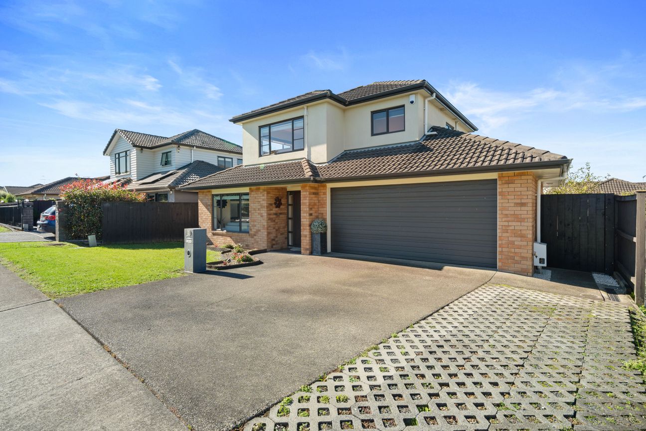 Owners Downsizing! Get In Quick !! - Vista 2