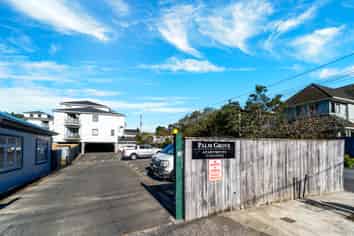 C17/13 Palm Grove, Berhampore