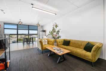 TENANTED INVESTMENT IN A HIGH-GROWTH LOCATION