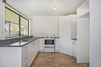 174 Western Hills Drive, Kensington