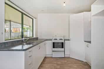 174 Western Hills Drive, Kensington