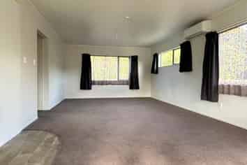 174 Western Hills Drive, Kensington
