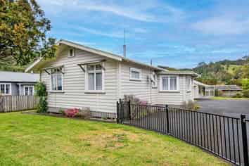 174 Western Hills Drive, Kensington