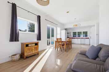 73 Oranga Street, Westown