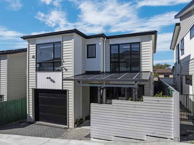 27D Littlejohn Street, Hillsborough