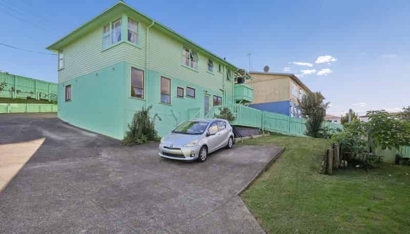 21 Kelwyn Road, Kelston