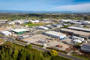 Large Industrial Yard & Workshop – Whakatu
