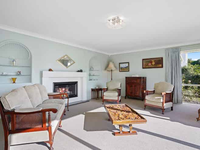18 St Andrews Hill Road, Mount Pleasant