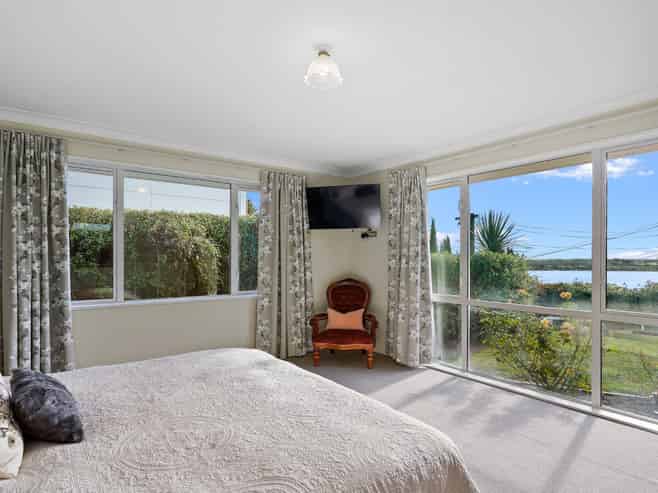 18 St Andrews Hill Road, Mount Pleasant