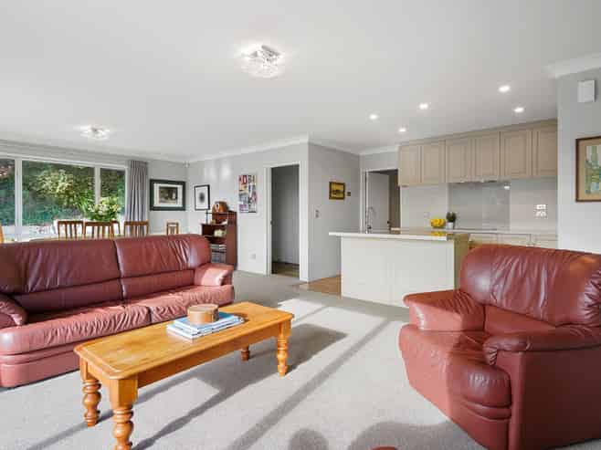 18 St Andrews Hill Road, Mount Pleasant