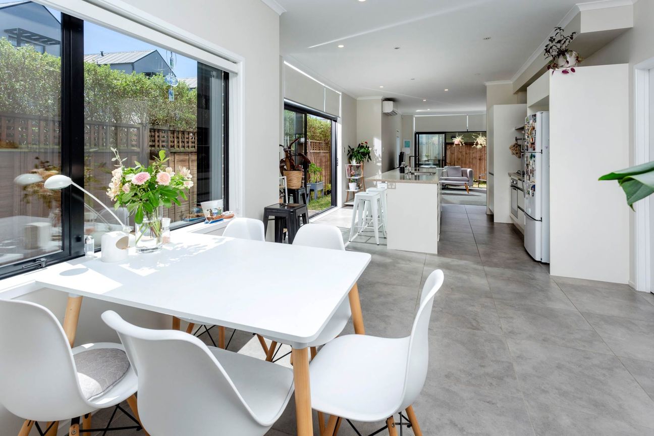Overseas Owner Must Sell!  $1M+ - Widok 2