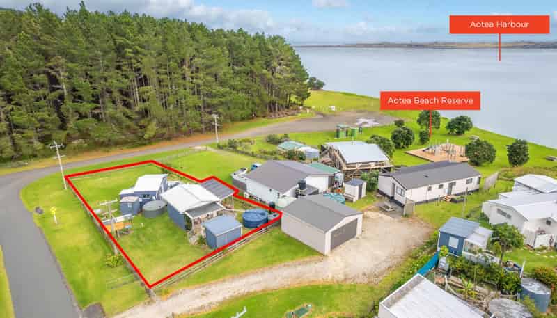 27 Lawton Drive, Kawhia