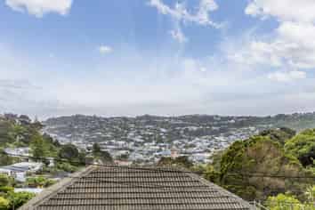 98 Severn Street, Island Bay