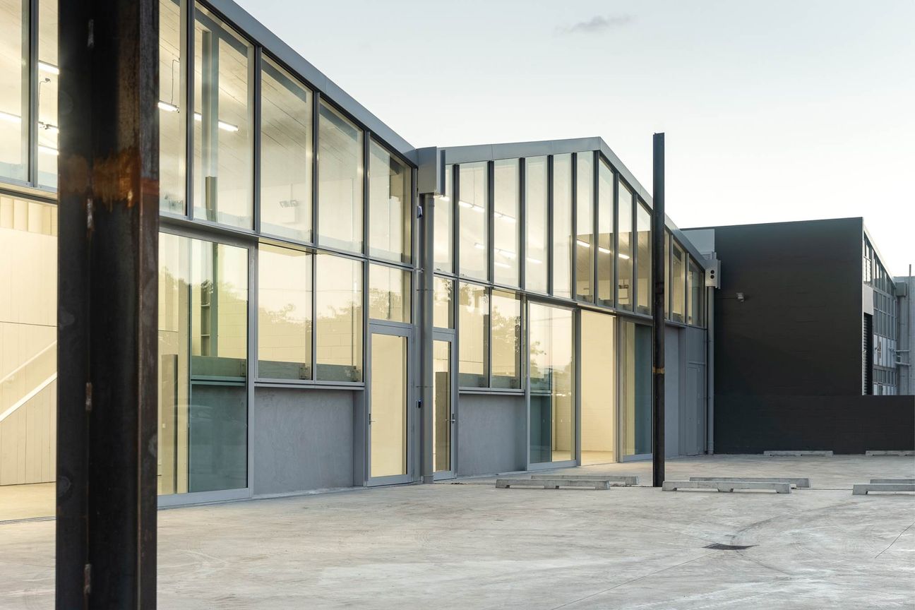 AWARD-WINNING CITY FRINGE PREMISES - Widok 4