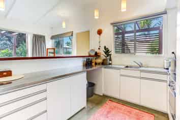 19A Moana Road, Okitu