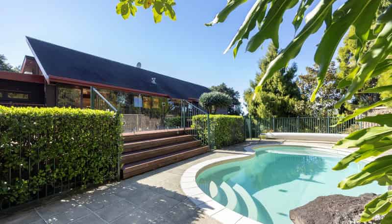 11a Longfellow Parade, Glen Eden