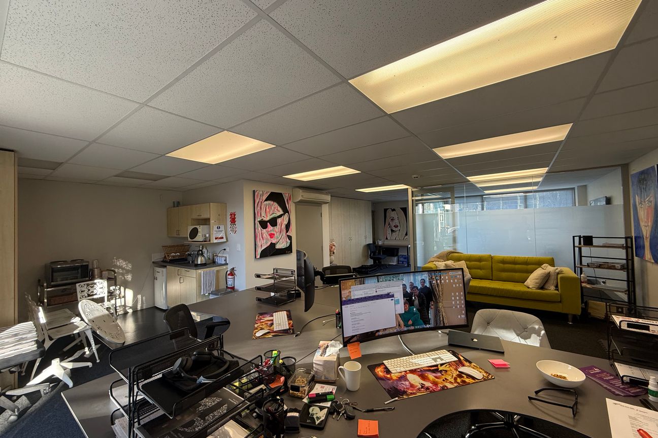 70 m²* Office in the Canterbury Technology Park - Več