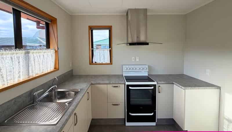 B/12 Market Street, Saint Kilda