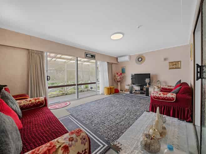 2/105 Coronation Road, Papatoetoe