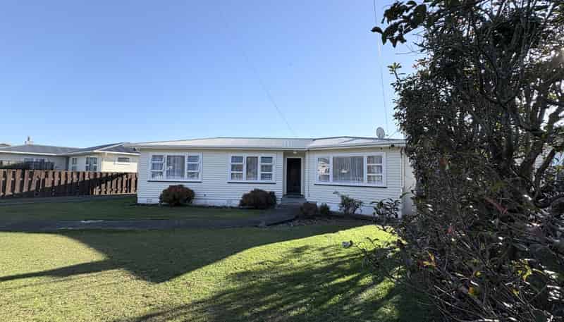 21 Freyberg Street, Levin