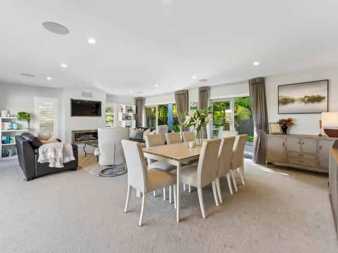 455A Beach Road, Murrays Bay