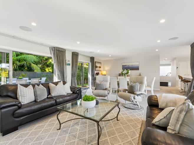 455A Beach Road, Murrays Bay