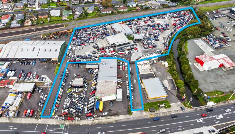 320 Great South Road, Manurewa