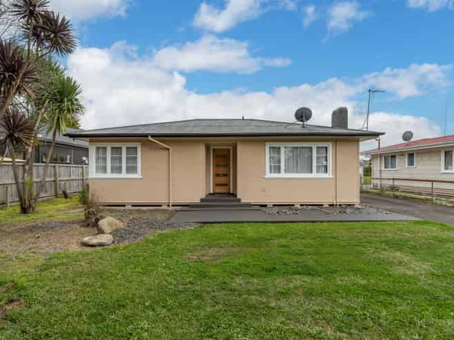 287 Clarkin Road, Fairfield