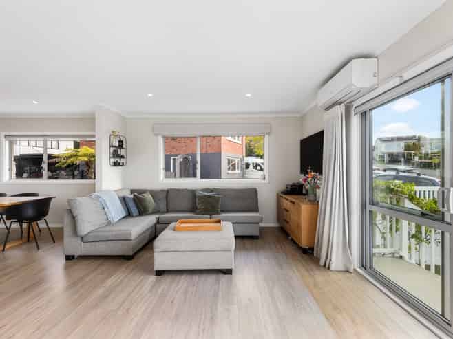 4 Willow Way, Sunnyhills