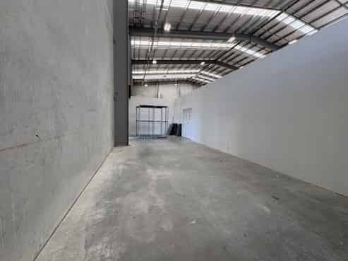 Office / trade retail & warehouse