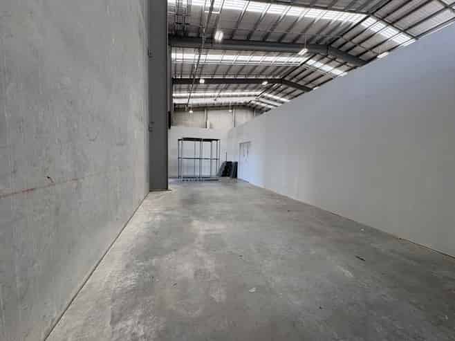 Office / Trade Retail & Warehouse