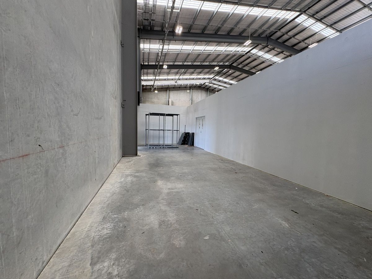 Office / Trade Retail & Warehouse - Pogled 4