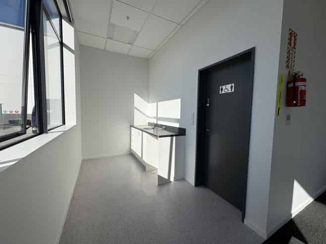 Office / Trade Retail & Warehouse