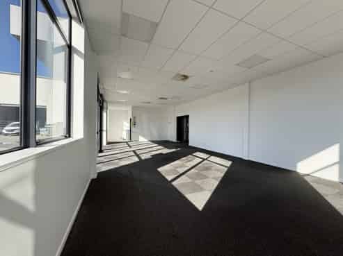 Office / trade retail & warehouse