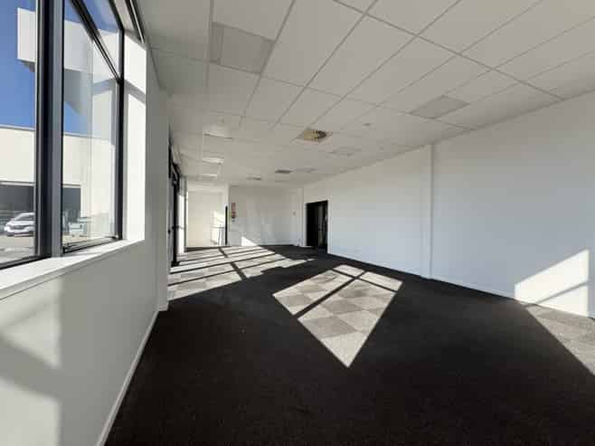 Office / Trade Retail & Warehouse
