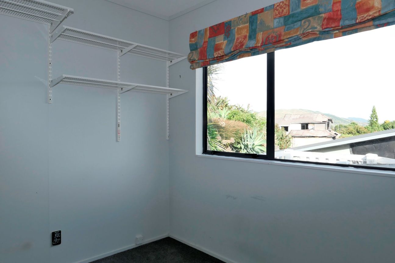 Private Living with Stunning South Island Views - Altro