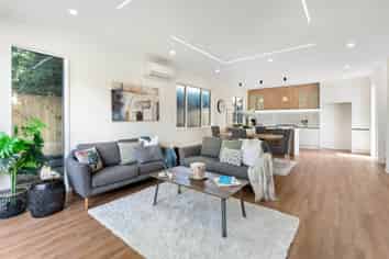 89C  St Annes Crescent, Wattle Downs