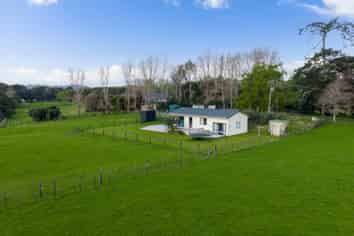 12 Joyce Adams Place, Waimauku
