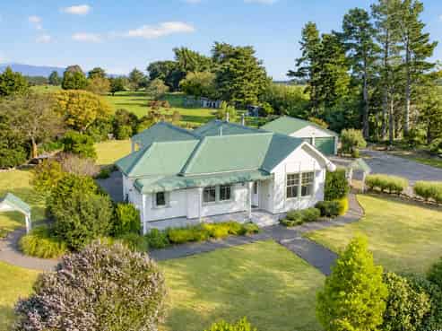 52 Longwood East Road, Featherston