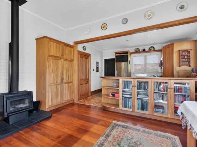 52 Longwood East Road, Featherston